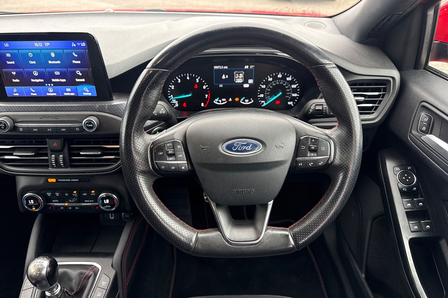Ford Focus Photo 11