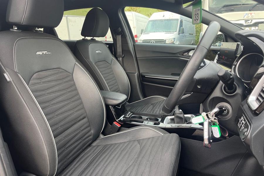 Kia CEED Photo autoimg-eaf61a67826dbcfe0d07c8ca7c7478cf7b3fb63e.jpg