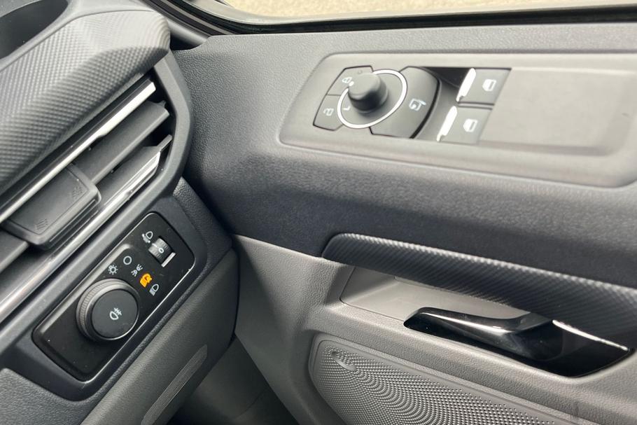 Used Ford TRANSIT CUSTOM WR75MXE 8
