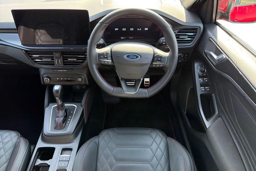 Ford FOCUS Photo autoimg-eaf90c620fd9172522f6b550b260f78c29ee3307.jpg