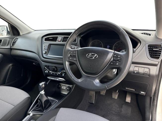 Hyundai i20 Photo 6