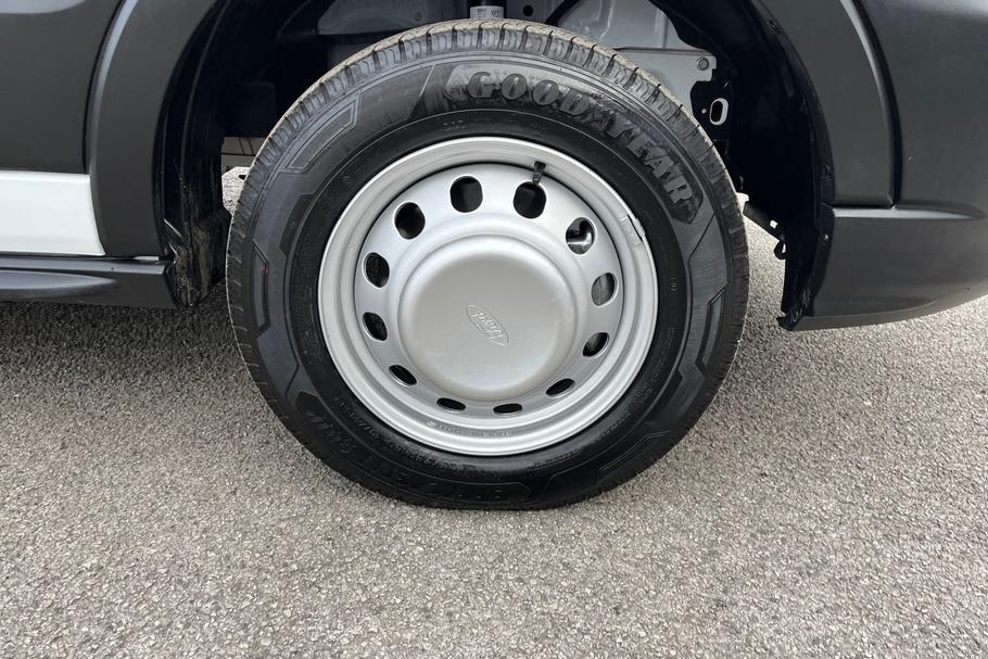 Used Ford TRANSIT 38