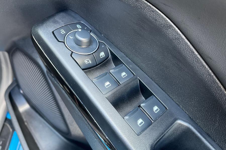 Ford Puma Photo autoimg-eb00e5cd26ae9e1b16c97ec8ef408da89c914bc7.jpg