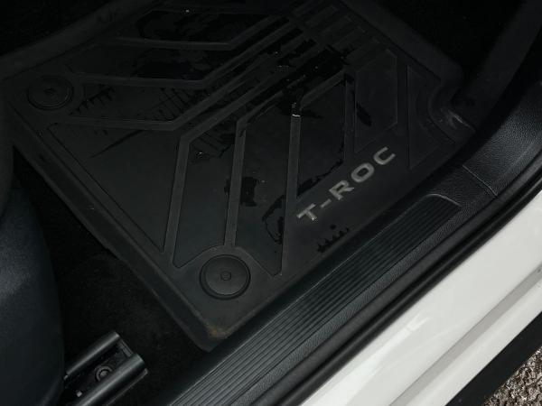 Volkswagen T-Roc Photo autoimg-eb041ec17bbd5b503c59afffedf3c0cc78d4ca0b.jpg