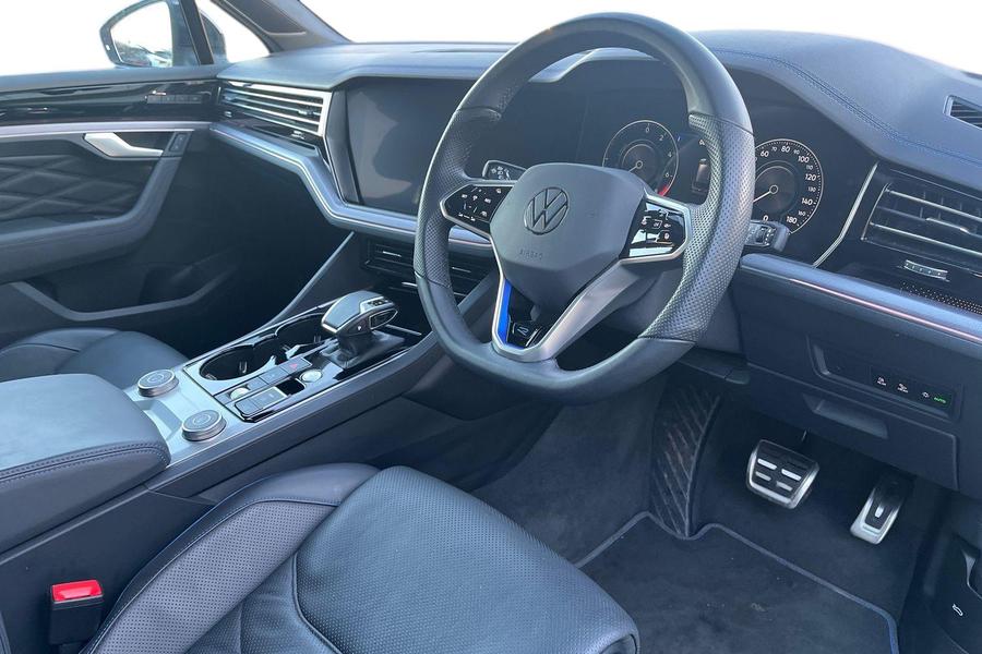 Volkswagen Touareg Photo autoimg-eb04d453a6dc7a642e432864f87c87c143ba7349.jpg