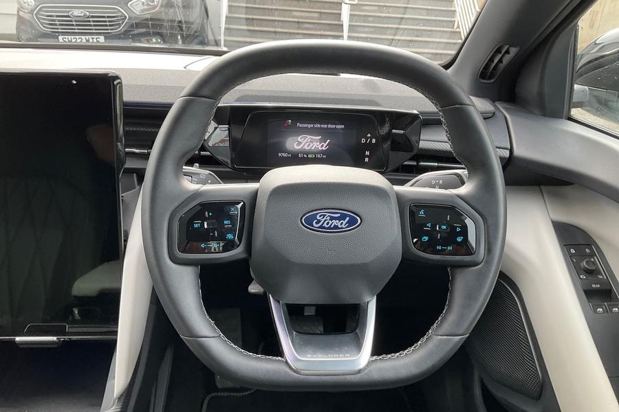 Ford Explorer Photo autoimg-eb07cece71dbff93267fd70f9435964d86fc5d46.jpg