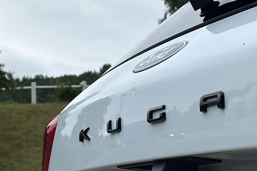 Ford KUGA Photo autoimg-eb0856f74b4dc741060ef8d9698f5e3987a85afd.jpg
