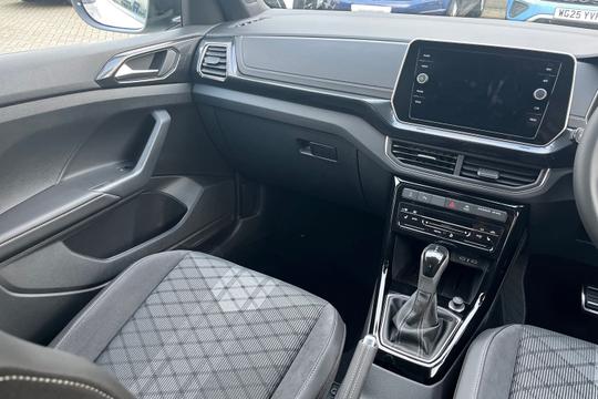 Volkswagen T-cross Photo autoimg-eb0e9f57dc79815cde2bffefbe850faa4d12b53d.jpg