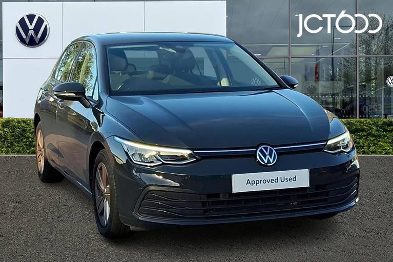 Used 2023 VOLKSWAGEN Golf 1.5 TSI Life Hatchback 5dr Petrol Manual Euro 6 (s/s) (130 ps) Urano Grey at JCT600