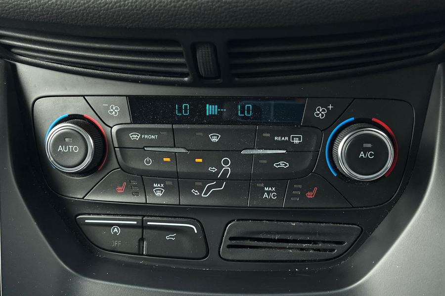 Ford KUGA Photo autoimg-eb1246d85317913315ca3098ef3d3c4bec71b0b0.jpg