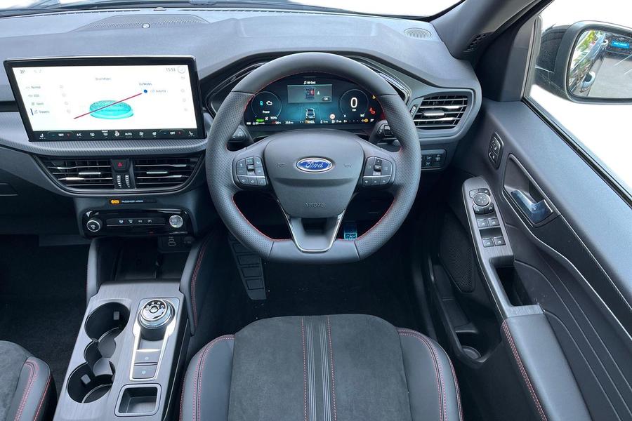 Ford KUGA Photo autoimg-eb177724bbf8d0848e700f7cea9676862ec31ec4.jpg