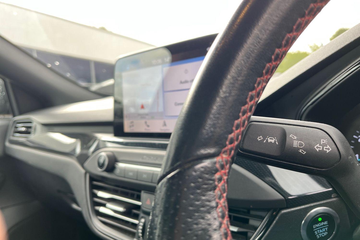 Ford FOCUS Photo 13