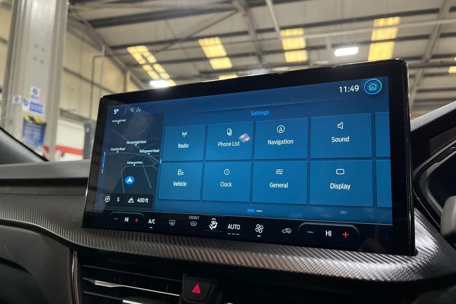 Ford KUGA Photo autoimg-eb19a5cf9e48bbe25fd3c637ce9f31fee4a2cc03.jpg