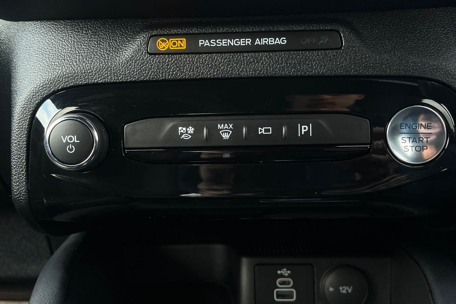 Ford KUGA Photo 37