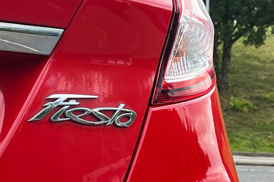 Ford FIESTA Photo autoimg-eb1ddba6401a6b7a550186e6bbb4f696a8d57364.jpg