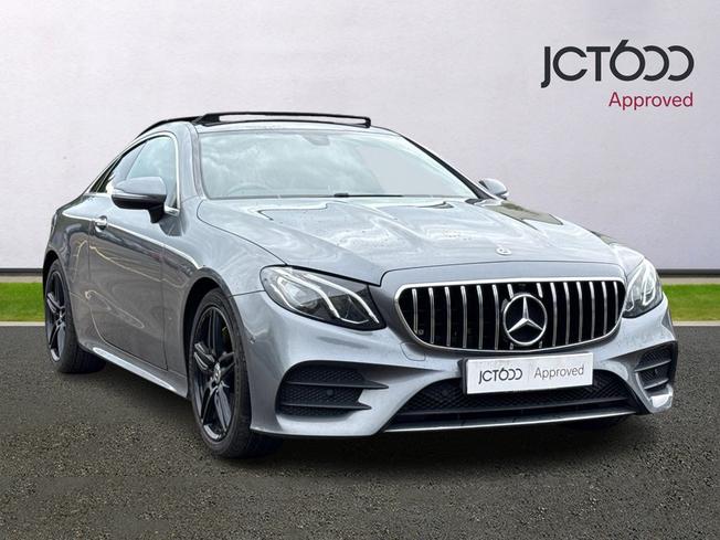 MERCEDES-BENZ E Class Photo 1
