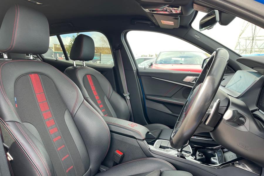 BMW 1 Series Photo autoimg-eb22f2bf6063d9831d182c26fb4bd9c36c5a7d9e.jpg