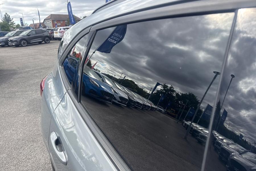 Ford KUGA Photo autoimg-eb242e58240433804aafe7287678c3b2c954a28f.jpg