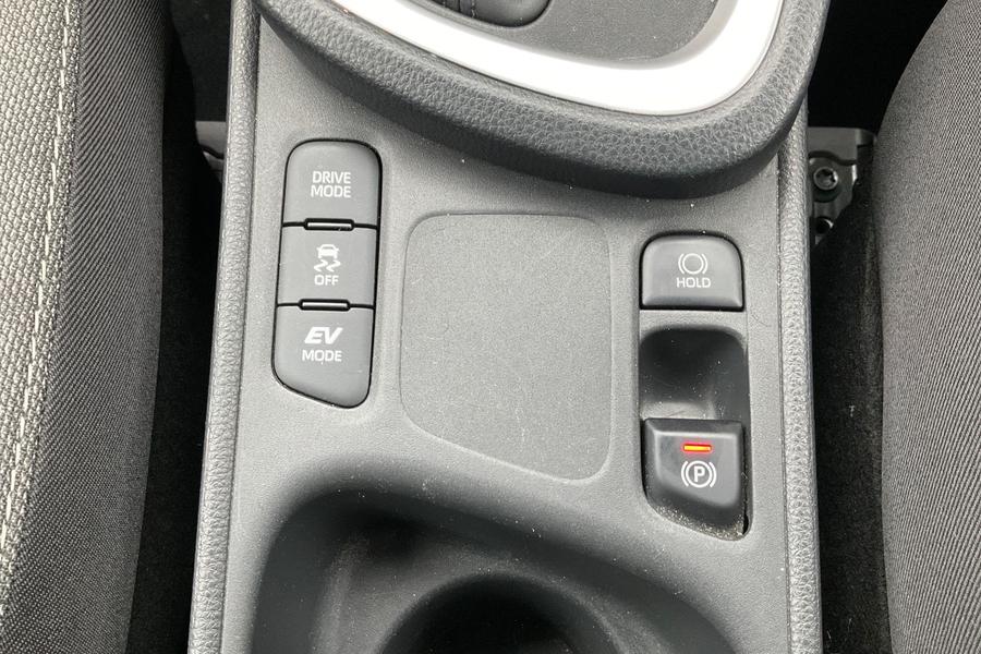 Toyota YARIS CROSS Photo autoimg-eb24ac226976ef2c900b47ec49bda5ec12226e1c.jpg