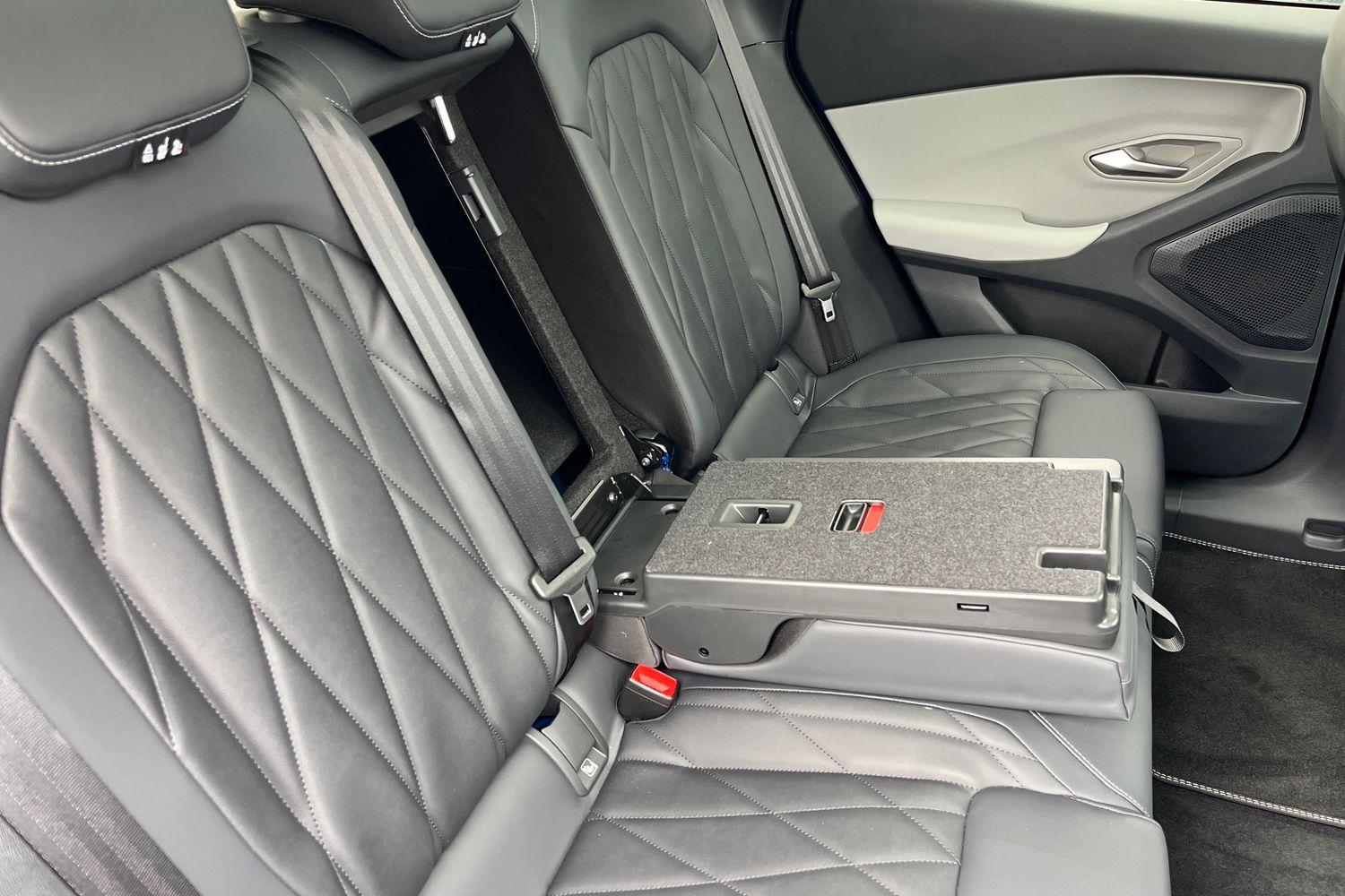 Ford Explorer Photo 29