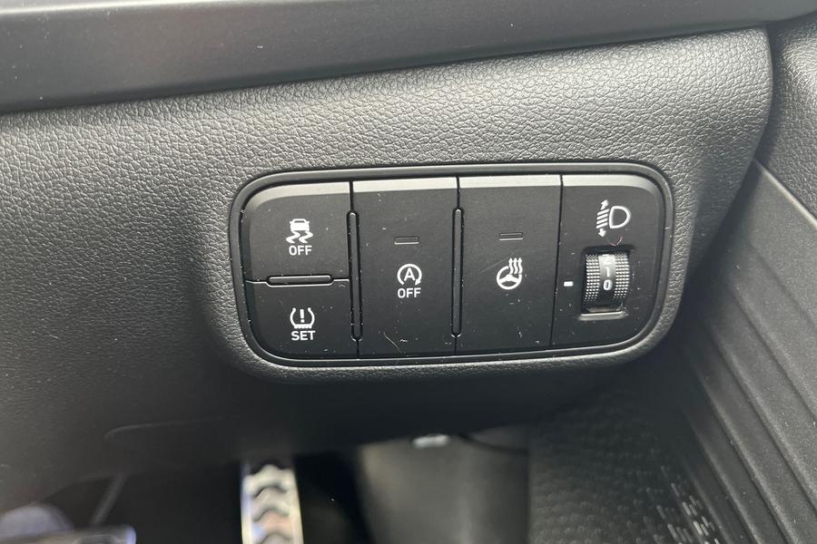 Hyundai BAYON Photo autoimg-eb270176386f571c74b996575301c6f27f623d08.jpg