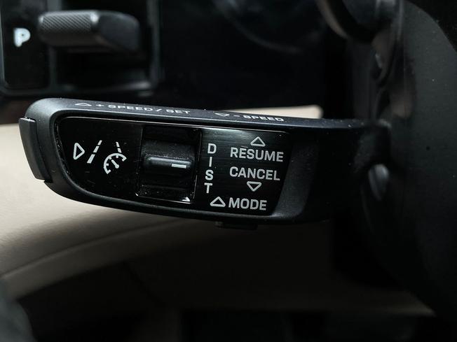 Porsche Taycan Photo 37