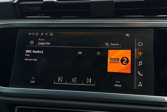 Audi Q3 Photo 14