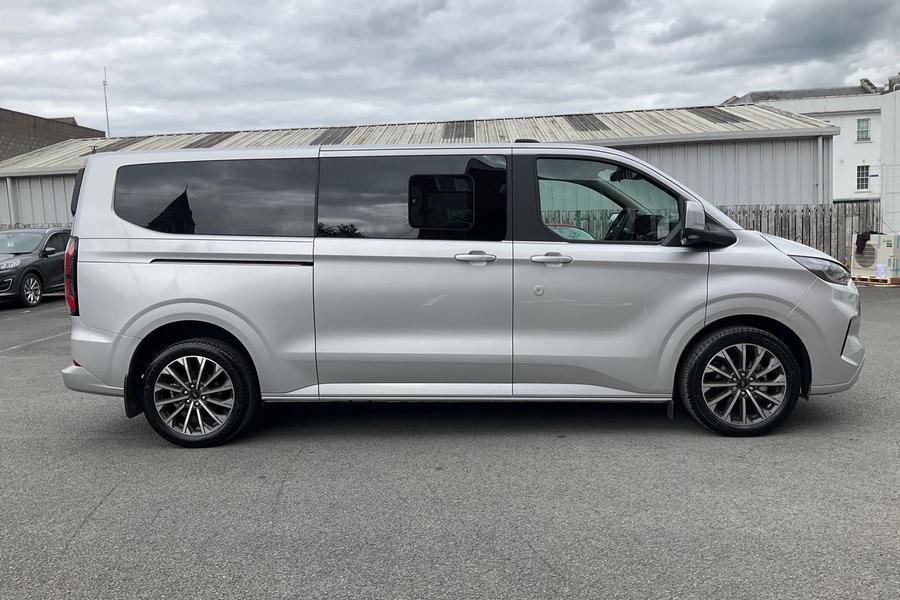 Ford Tourneo Custom Photo autoimg-eb3313ea851ff7d75dfcfba5ffe03a1c4a2a564a.jpg