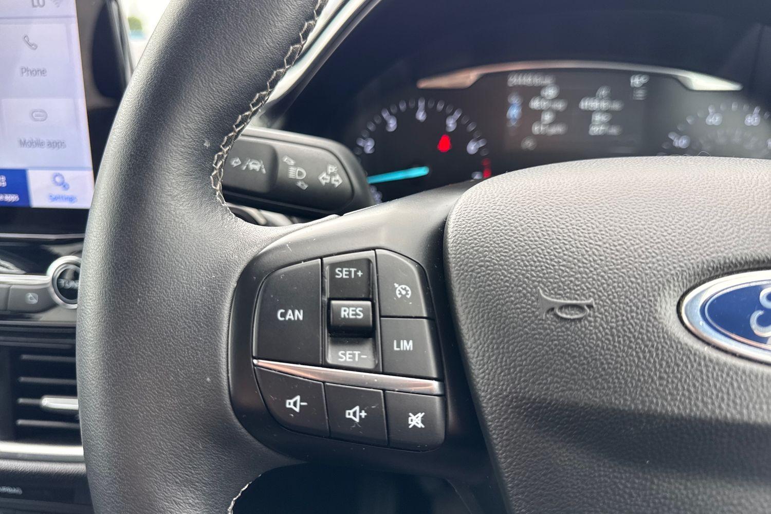 Ford FIESTA Photo 31