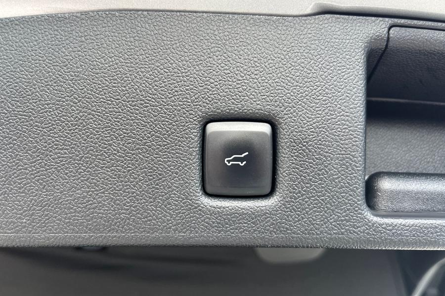 Ford KUGA Photo autoimg-eb3d6fc4c02ffd507a7bb34ab4692e11c6a1608c.jpg