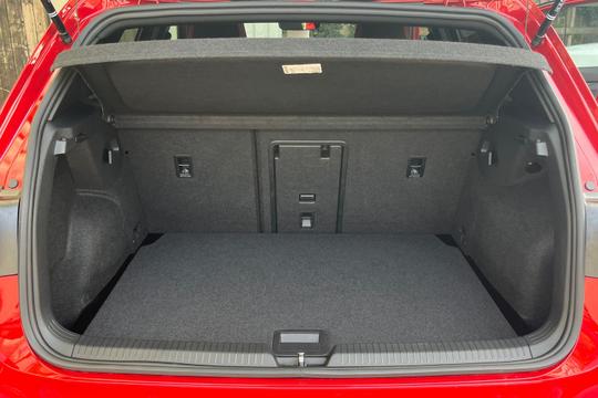 Volkswagen Golf Photo autoimg-eb3ee1f64b4ff6c1a544423e0855634c75252002.jpg