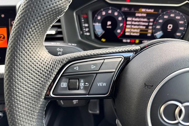 AUDI  A1 Sportback  Photo 16