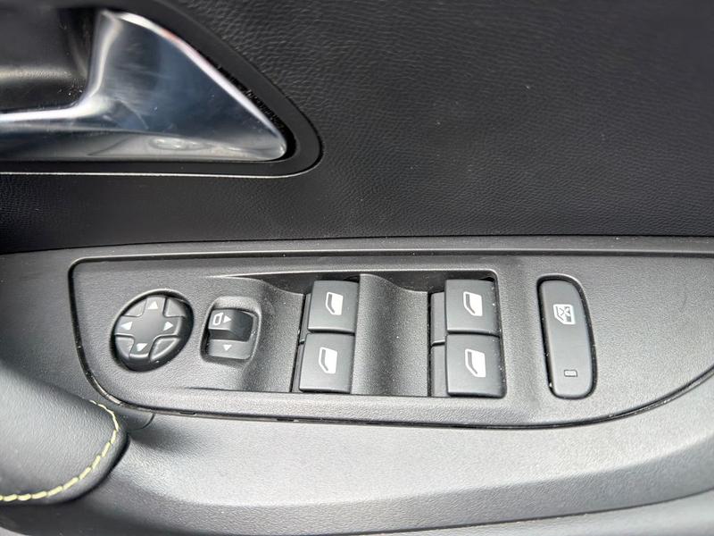 Used Peugeot 2008 KW25OGK 24