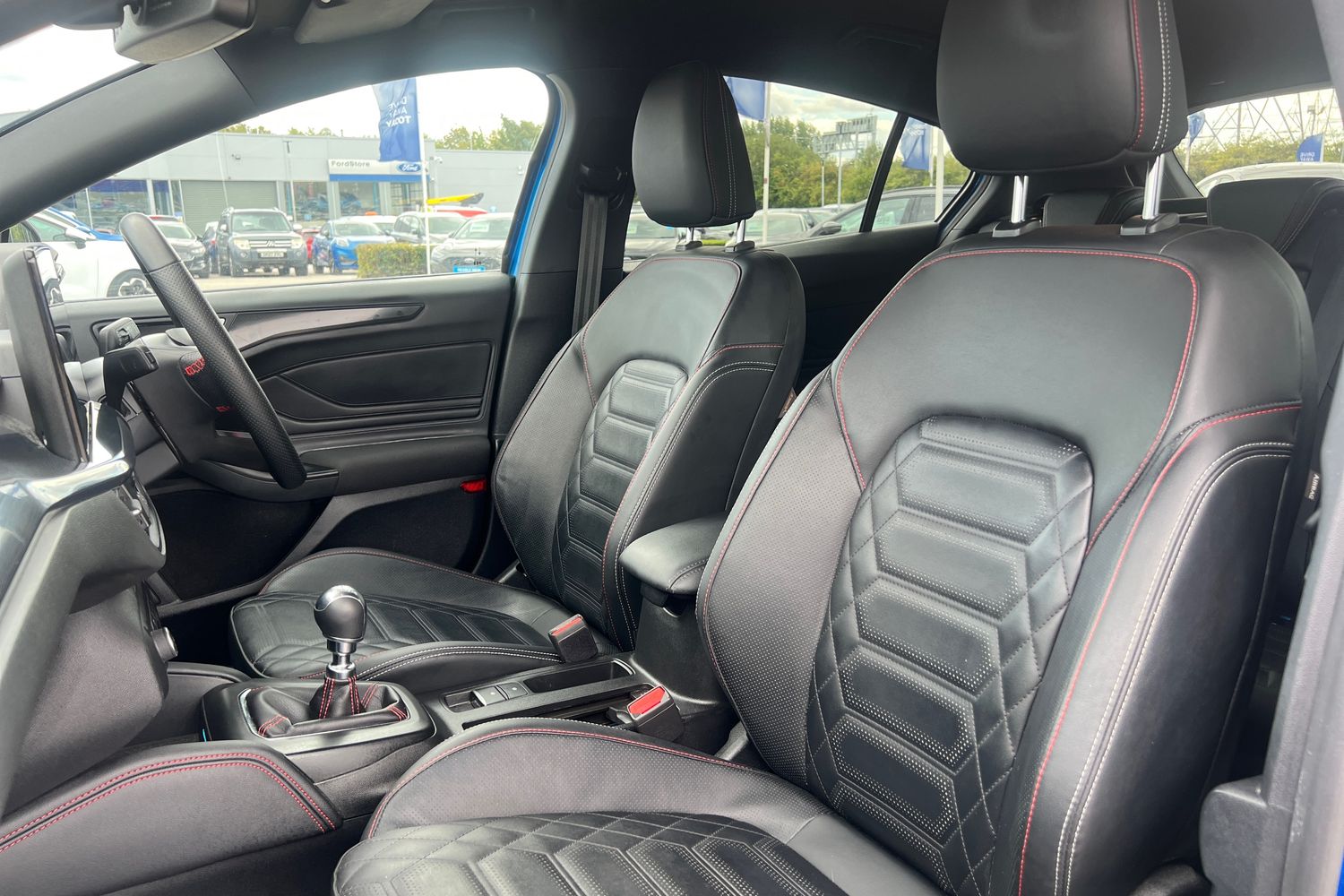 Ford FOCUS Photo 18