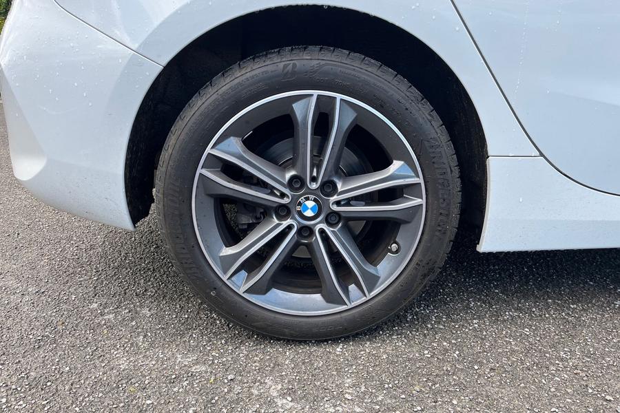 BMW 1 SERIES Photo autoimg-eb4679c167621ab6da8b66d904ab4b5fd4a2ece3.jpg