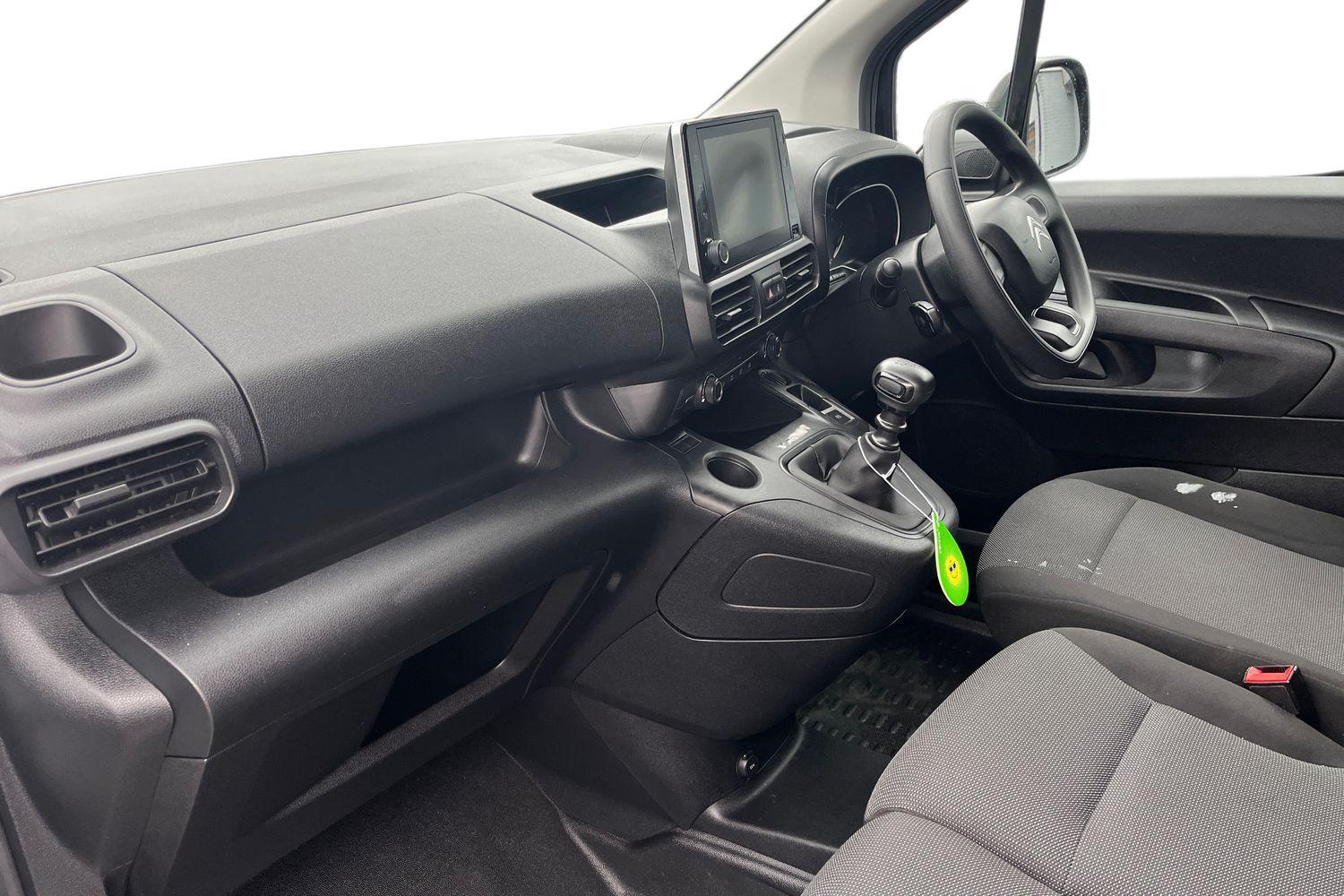 Citroen BERLINGO Photo 2