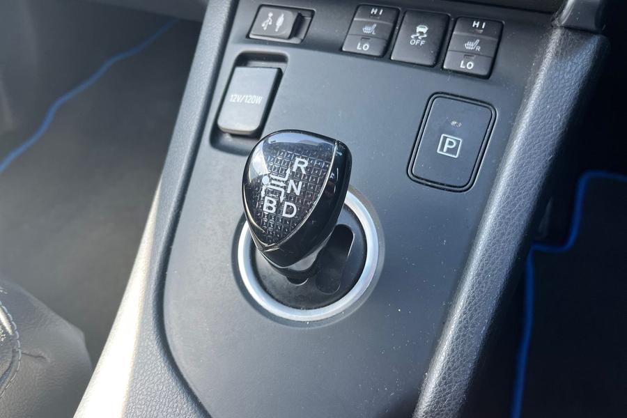 Toyota AURIS Photo autoimg-eb49ed3517639518509cf1998d695f386b495441.jpg