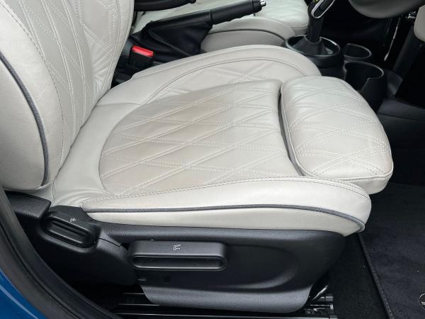 MINI Hatch Photo autoimg-eb4a1a70ce139bf2e47b2573feec0a9229d9878a.jpg