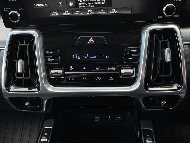 KIA Sorento Photo 48