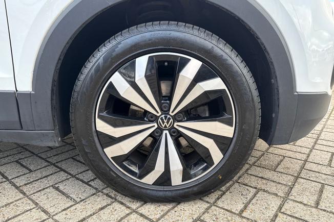 VOLKSWAGEN T-Cross Photo 5