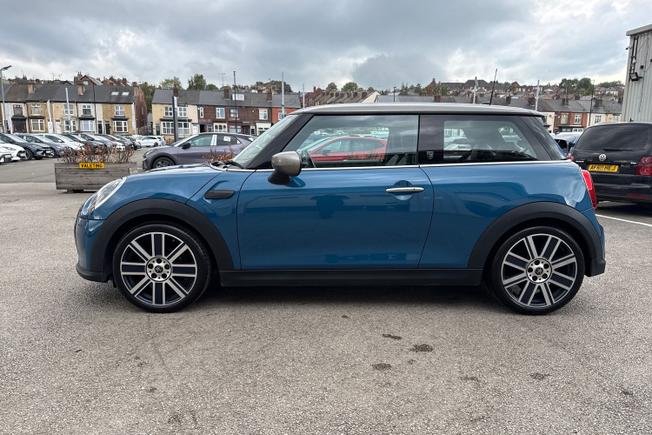 MINI Hatch Photo 26