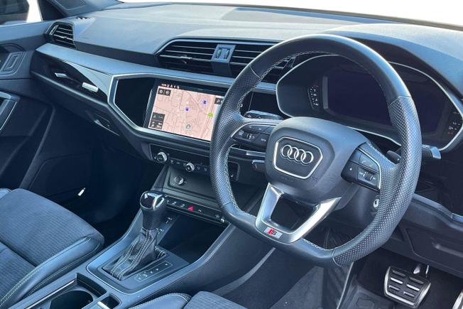 AUDI Q3 Photo 6