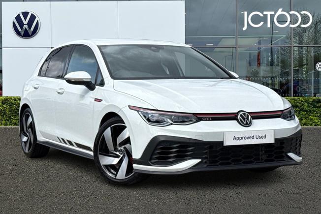 Volkswagen Golf Photo 1