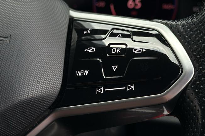 VOLKSWAGEN T-Roc Photo 17