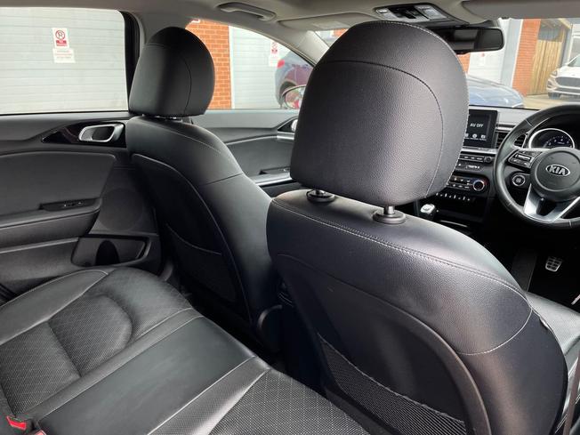 KIA Ceed Photo 34