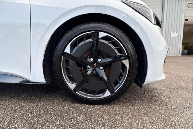 CUPRA Born Photo 5