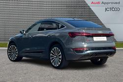 AUDI Q8 E-Tron Photo 3