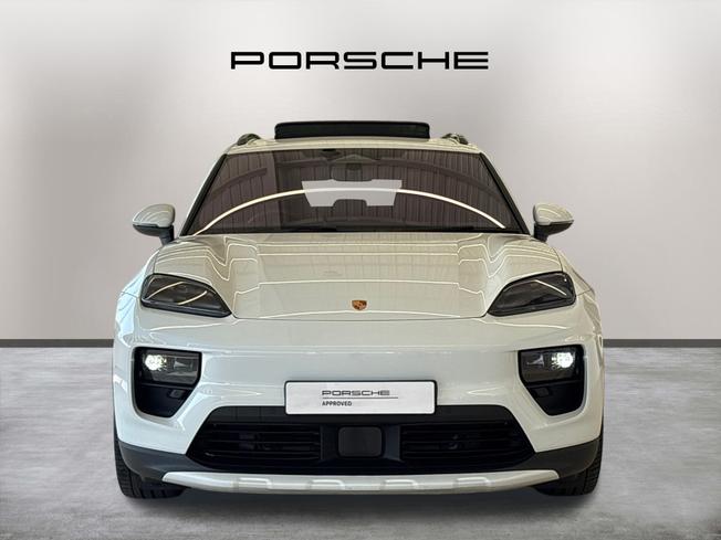 PORSCHE Macan Photo 2