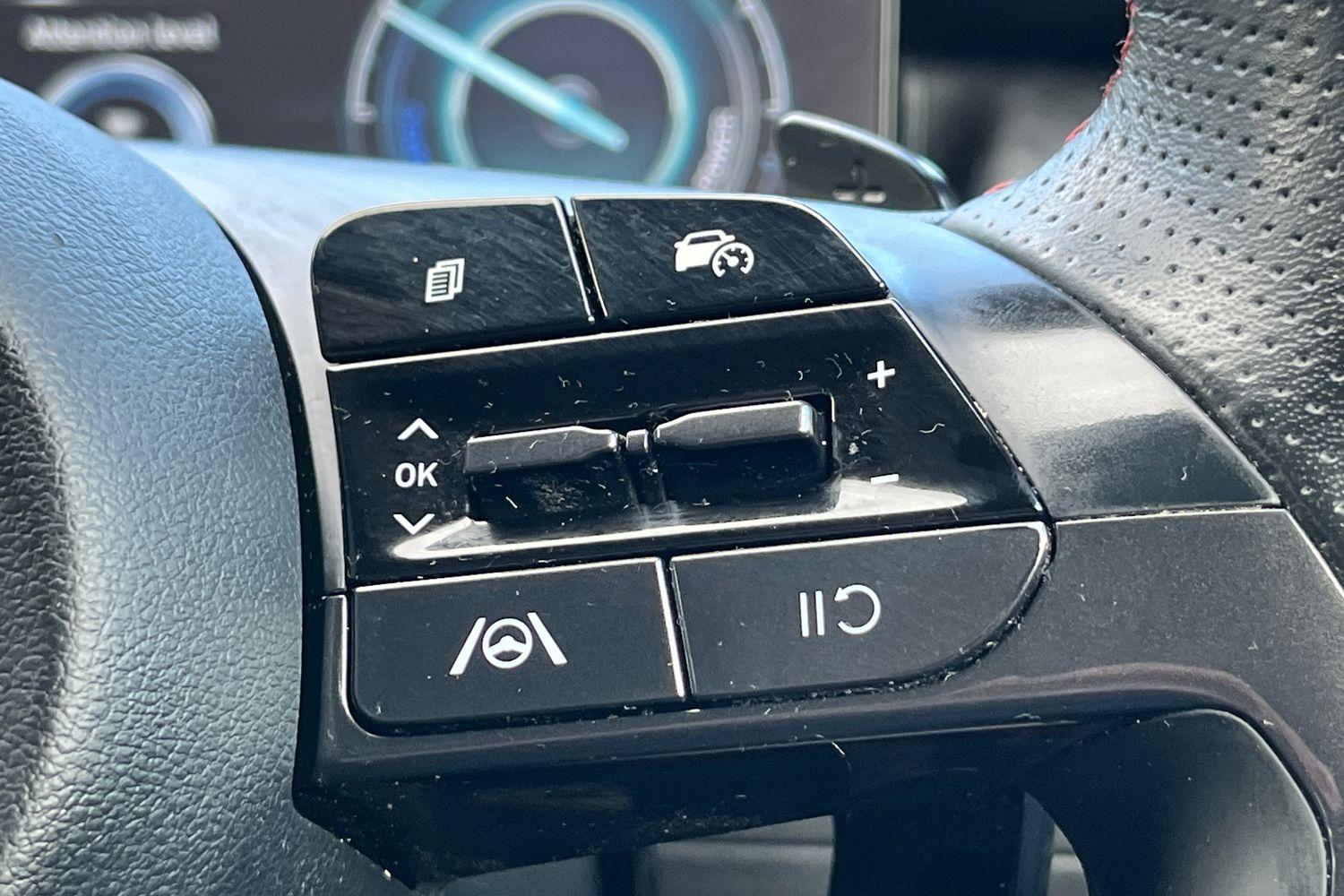 Hyundai TUCSON Photo 32