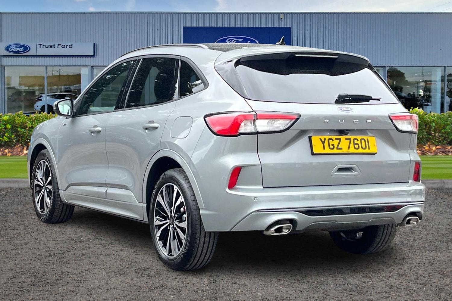 Ford KUGA Photo 1